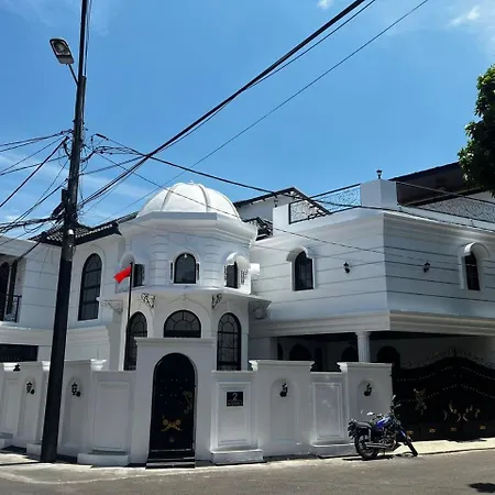 Utama House Villa
